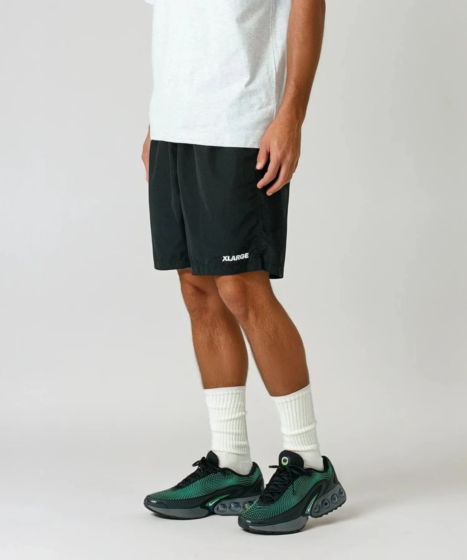 EMBROIDERED NYLON SHORT PANTS - Image 3