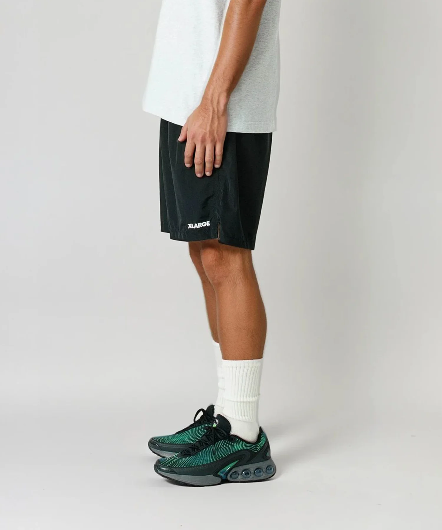 EMBROIDERED NYLON SHORT PANTS - Image 4