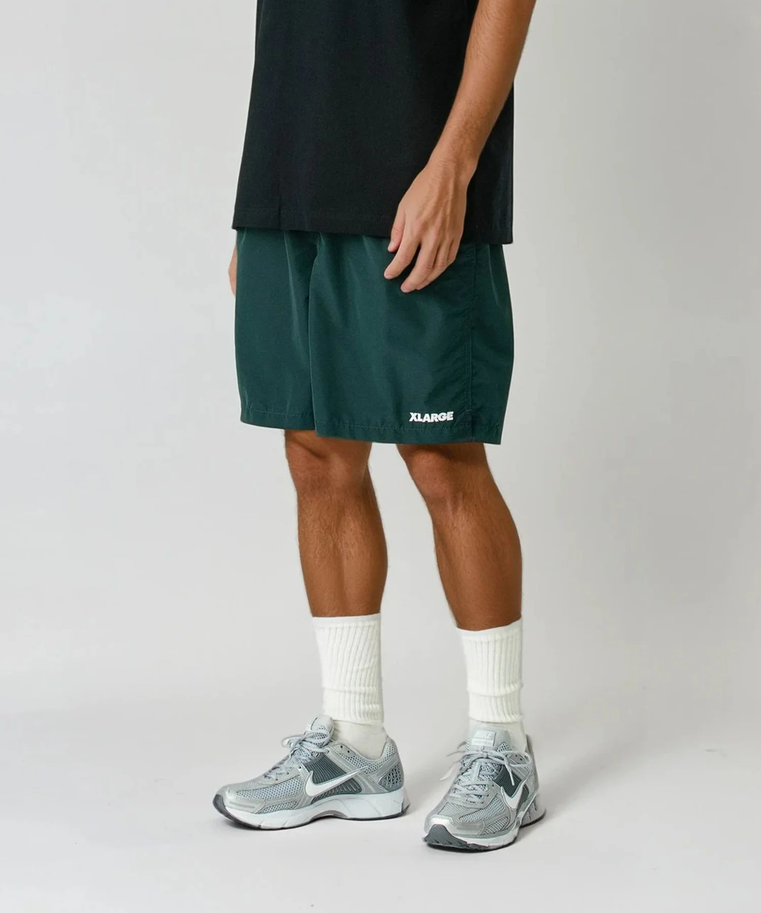 EMBROIDERED NYLON SHORT PANTS - Image 9